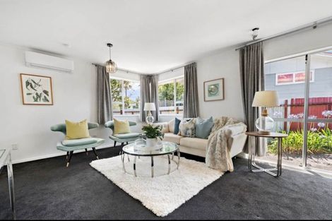 Photo of property in 16 Newham Place, Henderson, Auckland, 0612