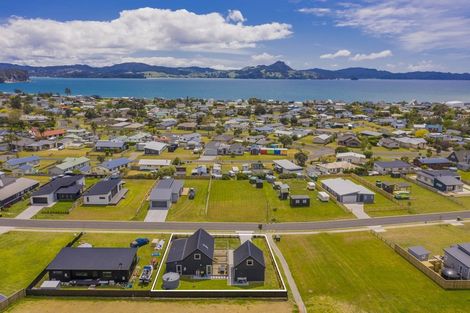 Photo of property in 11 Navigation Drive, Cooks Beach, Whitianga, 3591