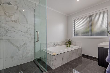 Photo of property in 33 Elmira Avenue, Hokowhitu, Palmerston North, 4410