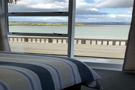 Photo of property in 8 Lawson Way, Weymouth, Auckland, 2103