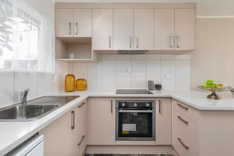 Photo of property in 1/38 Latham Avenue, Pakuranga, Auckland, 2010