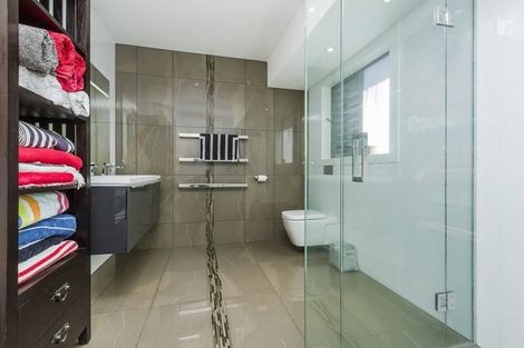 Photo of property in 11 Eric Price Avenue, Takapuna, Auckland, 0620