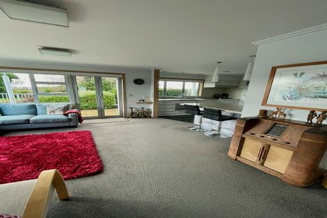 Photo of property in 22 Oriental Street, Welbourn, New Plymouth, 4312