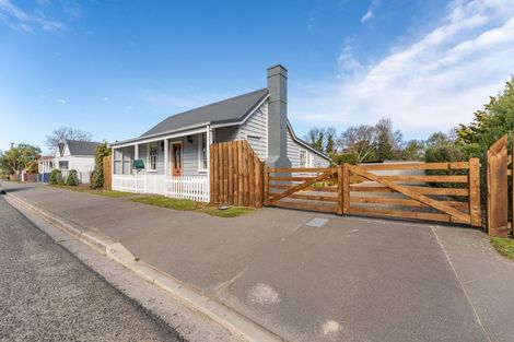 Photo of property in 136 Talbot Street, Geraldine, 7930