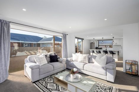 Photo of property in 10 Fairford Street, Bishopdale, Christchurch, 8053