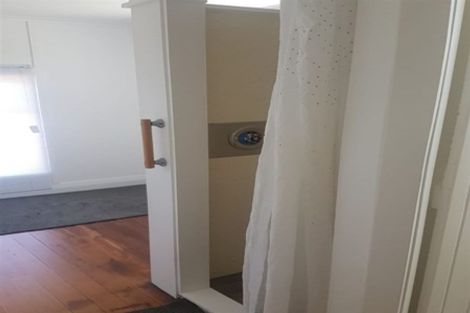 Photo of property in 52 Evans Road, Glen Eden, Auckland, 0602