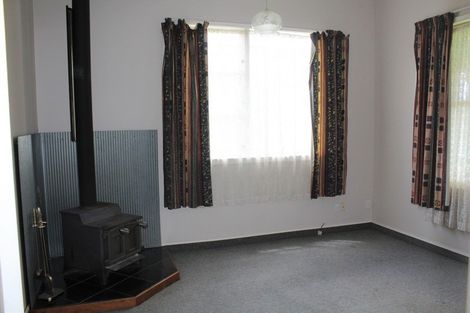 Photo of property in 3 Otanga Street, Dannevirke, 4930