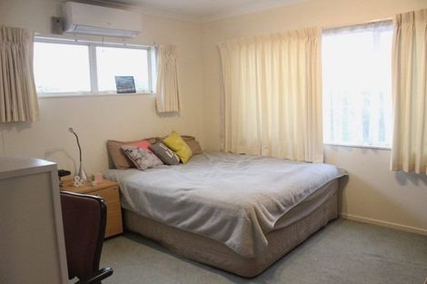 Photo of property in 2/5 Belgate Place, Somerville, Auckland, 2014