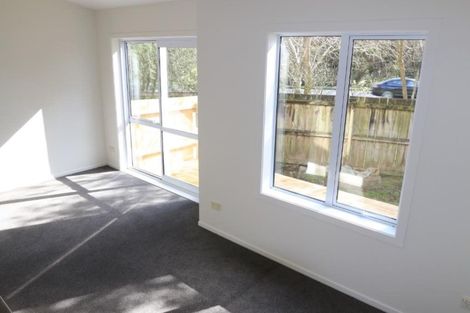 Photo of property in 2/30 John Jennings Drive, Oteha, Auckland, 0632