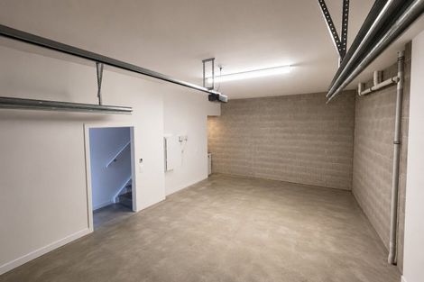 Photo of property in 52 Tiketike Way, Brooklyn, Wellington, 6021