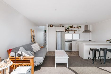 Photo of property in 31 Reynolds Place, Papamoa Beach, Papamoa, 3118