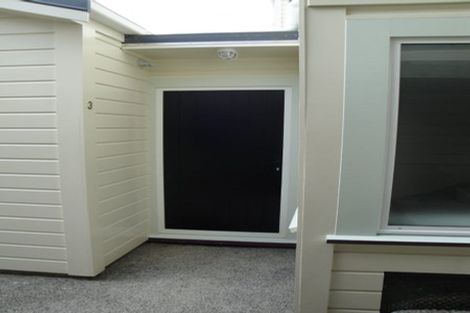 Photo of property in 4/112 Austin Street, Mount Victoria, Wellington, 6011