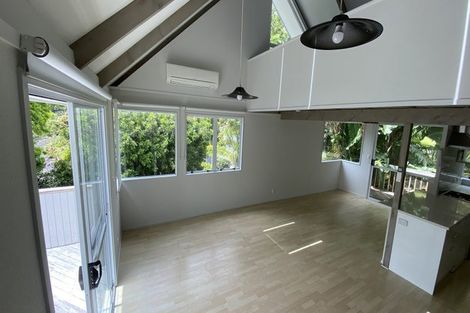 Photo of property in 2/555 East Coast Road, Browns Bay, Auckland, 0630