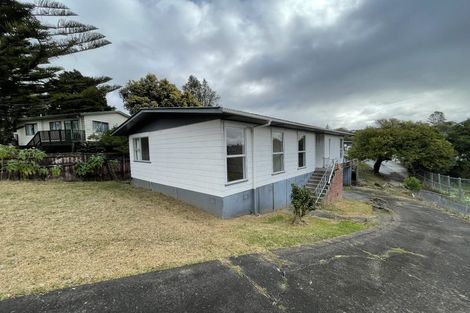 Photo of property in 1 Hewlett Road, Massey, Auckland, 0614