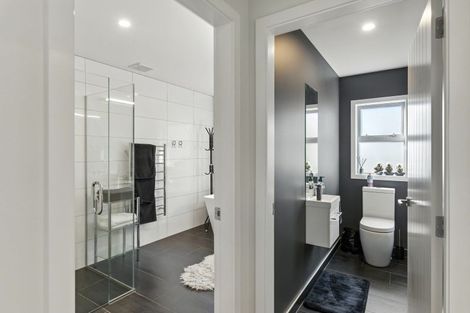 Photo of property in 22 Taranui Way, Paraparaumu Beach, Paraparaumu, 5032