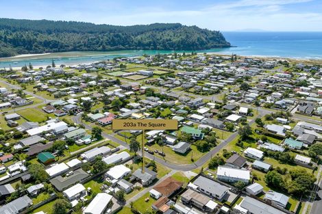 Photo of property in 203a The Square, Whangamata, 3620