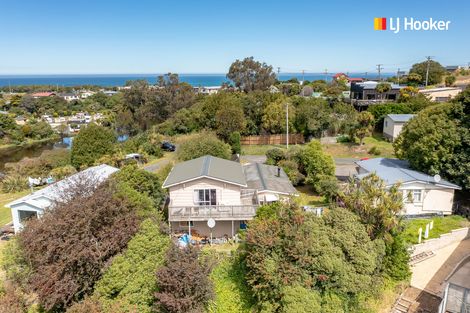 Photo of property in 49b Bath Street, Brighton, Dunedin, 9035