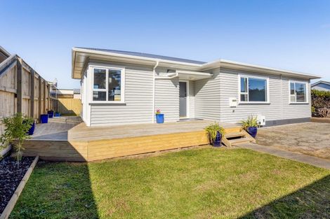 Photo of property in 23 Longfellow Road, Opunake, 4616