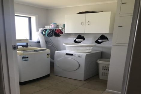 Photo of property in 15a Butterworth Avenue, Opaheke, Papakura, 2113