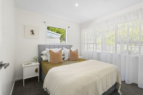 Photo of property in 17 Mcclintock Road, Massey, Auckland, 0614