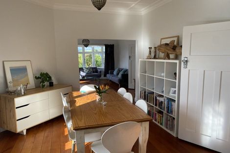 Photo of property in 16 Grosvenor Terrace, Thorndon, Wellington, 6011