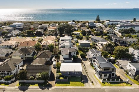 Photo of property in 131a Oceanview Road, Mount Maunganui, 3116