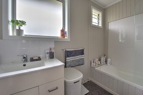 Photo of property in 90 Wentworth Street, East Gore, Gore, 9710