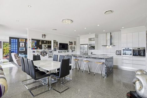 Photo of property in 28 Barling Street, Macandrew Bay, Dunedin, 9014