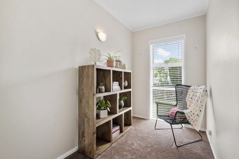 Photo of property in 2/126 Nile Road, Milford, Auckland, 0620