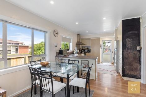 Photo of property in 83 Settlement Road, Papakura, 2110