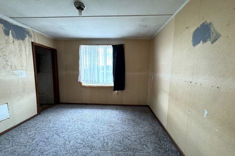 Photo of property in 215 Clyde Street, Balclutha, 9230