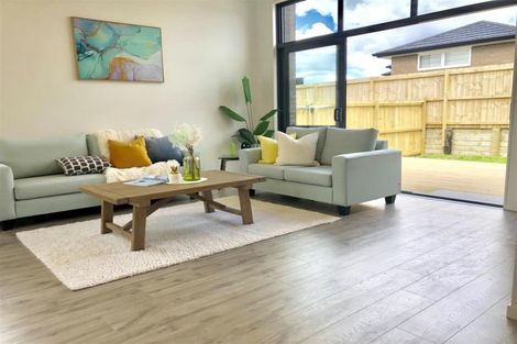 Photo of property in 7 Hoiho Road, Pukekohe, 2120