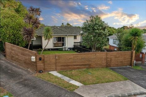 Photo of property in 4 Wesleydale Place, Papakura, 2110
