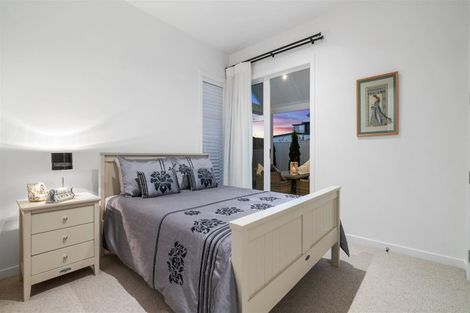 Photo of property in 5 Mollisia Lane, Papamoa Beach, Papamoa, 3118