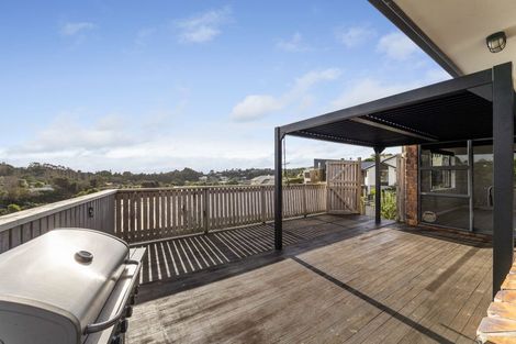 Photo of property in 195 Heta Road, Highlands Park, New Plymouth, 4312