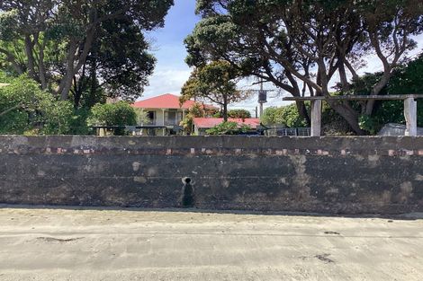 Photo of property in 2 Bath Street, Plimmerton, Porirua, 5026