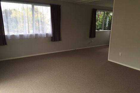 Photo of property in 28 Waimumu Road, Massey, Auckland, 0614