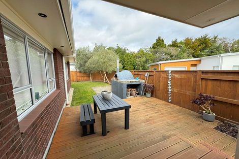Photo of property in 5 Humphries Place, Awapuni, Palmerston North, 4412