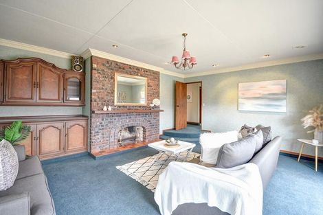 Photo of property in 15 Thornly Park Avenue, Mosgiel, 9024