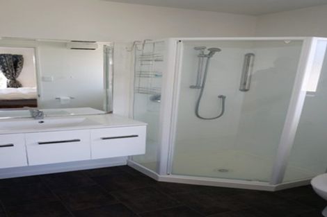 Photo of property in 48 Bayswater Crescent, Bromley, Christchurch, 8062