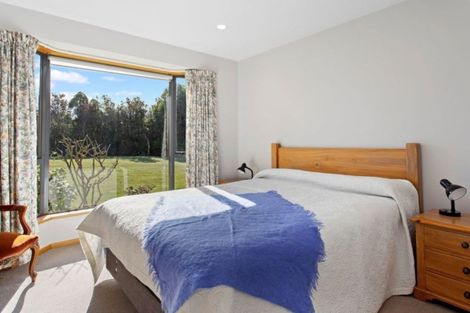 Photo of property in 4 Cedar Place, Amberley, 7410