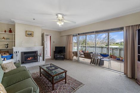 Photo of property in 22 Sutton Crescent, Hillcrest, Hamilton, 3216