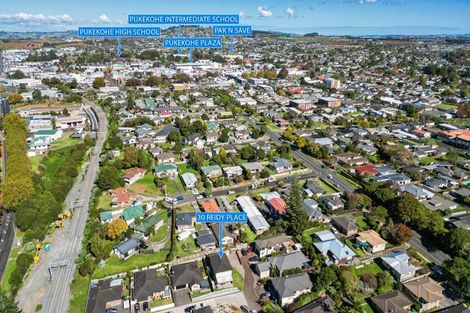 Photo of property in 543 Scenic Drive, Waiatarua, Auckland, 0612