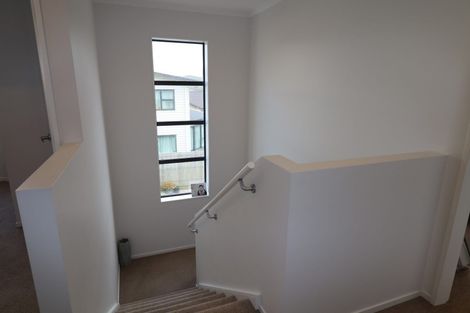 Photo of property in 7a Sandino Place, Grenada Village, Wellington, 6037