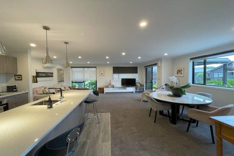 Photo of property in 7 Magdalinos Way, Havelock North, 4130