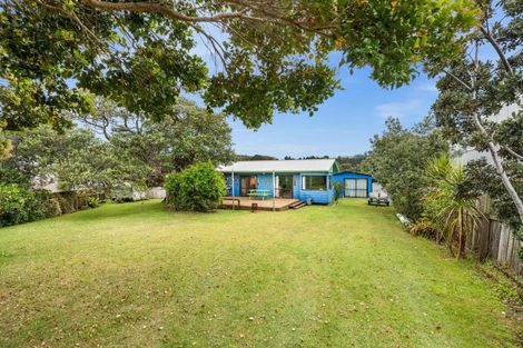 Photo of property in 10 Omutu Street, Oakura, Hikurangi, 0184