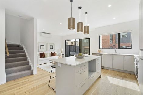 Photo of property in 53b Eversleigh Road, Belmont, Auckland, 0622