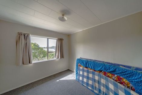 Photo of property in 18 Leeton Drive, Waipukurau, 4200