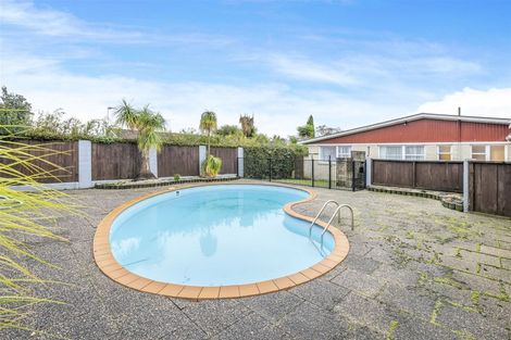 Photo of property in 30 Sunnypark Avenue, Rosehill, Papakura, 2113