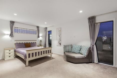 Photo of property in 6 Kina Place, Long Bay, Auckland, 0630